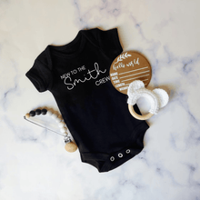 Load image into Gallery viewer, Monochrome - Babyshower Gift Bundle
